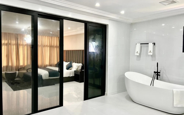 Lifestyle luxury hotel & Residence