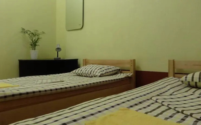 Mr Hostel