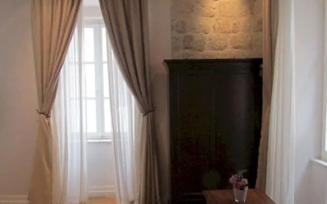 Pucic Apartments- Annex House