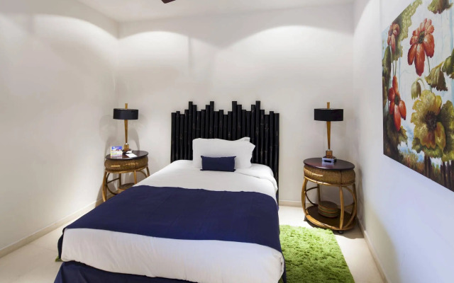 Puerta Cortes Residences