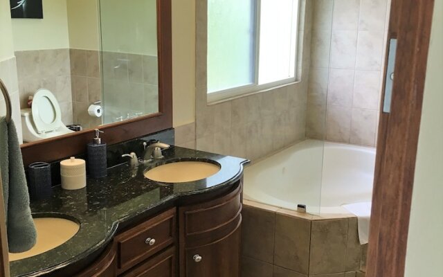 La Reserve #A4 Luxury Condo