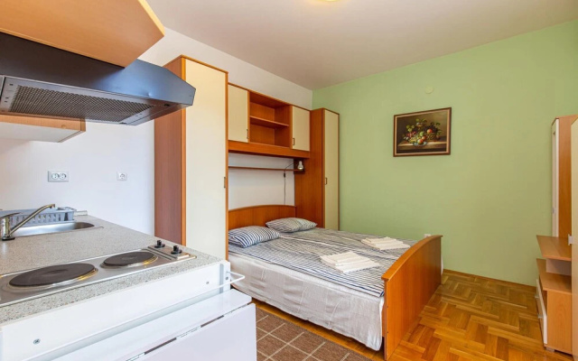 Awesome Apartment in Novi Vinodolski With 2 Bedrooms and Wifi