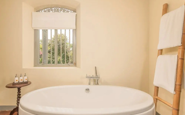The Villa Bentota by KK Collection
