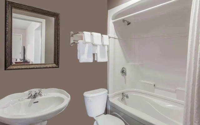 Kirkland Lake Inn