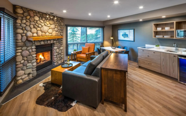 Buffalo Mountain Lodge