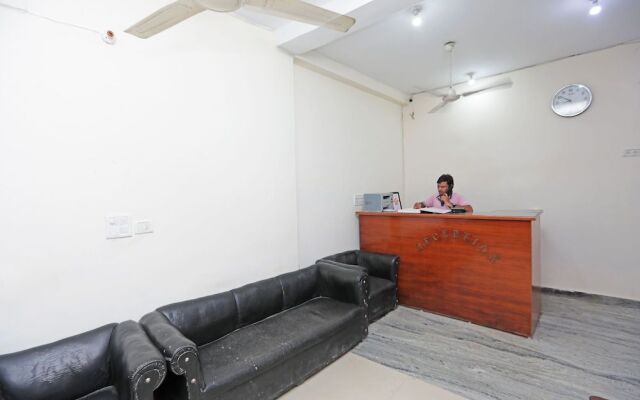 Gulshan Deluxe by OYO Rooms