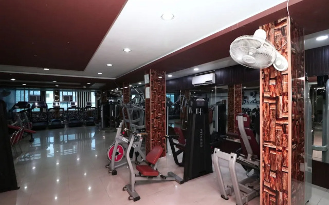 Jatin Hotel By OYO Rooms