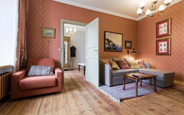 Old Town Charm Apartments