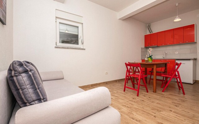 Amazing Apartment in Drvenik With 1 Bedrooms and Wifi