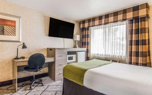 GuestHouse Inn & Suites Hotel Poulsbo