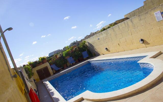 Villayana Gozitan Farmhouse with pool