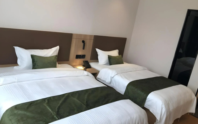 GreenTree Inn Express Qingdao Laixi High-Speed Railway Station Shenzhen Road