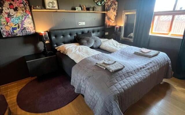 Peaceful house with 3BR/ Close drive Golden Circle