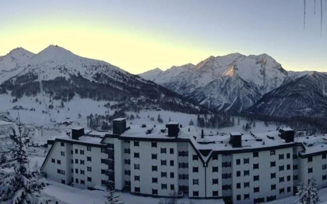 Nevesestriere