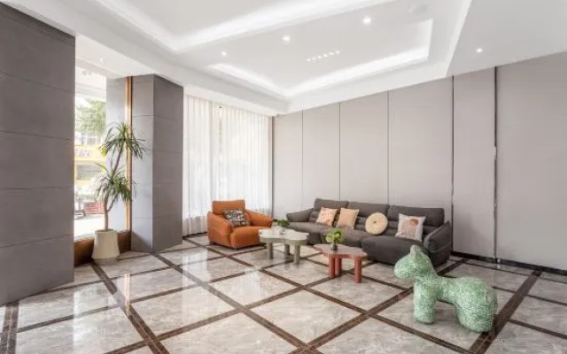 INTO Film Road Shuyue Hotel (Hengdian Film & Television City Branch)