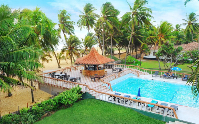 Golden Star Beach Hotel