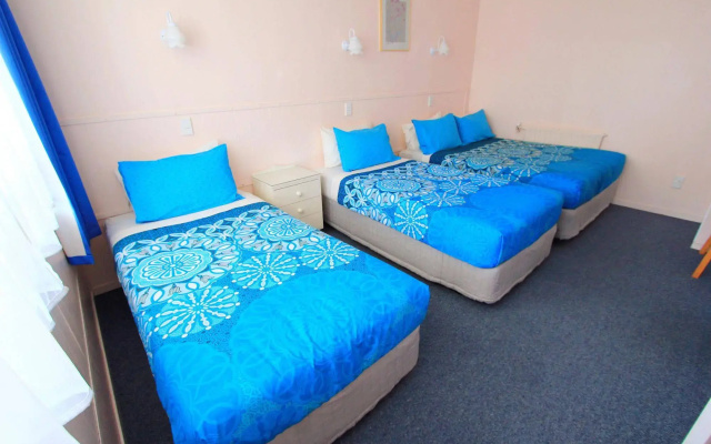 Golden Glow Motel