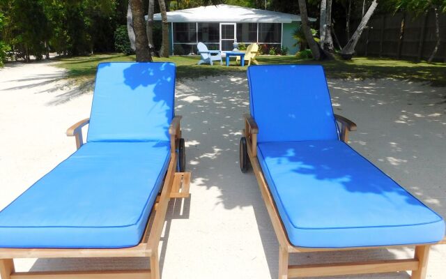 Pines & Palms Resort