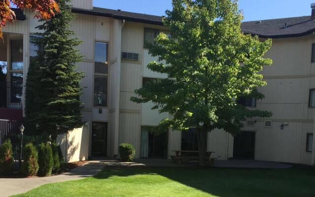 Ramada North Spokane