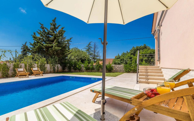 Holiday house MASLINA