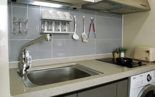 Location in Myeongdong Studio