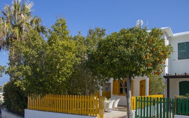 Protaras Dandelion Cottage