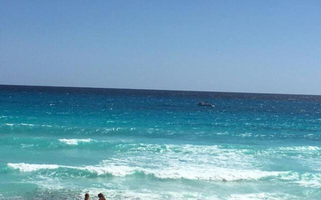 Cancun Plaza Condo Apartment