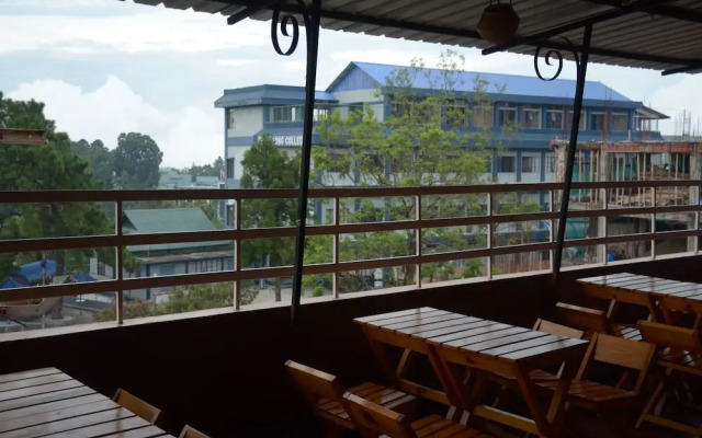 OYO 5034 Living Roof