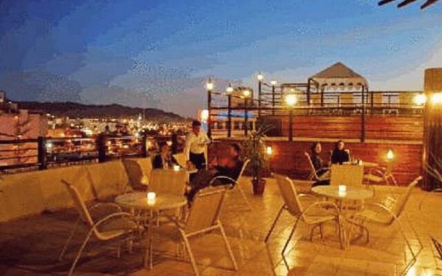 Days Inn Hotel & Suites Aqaba