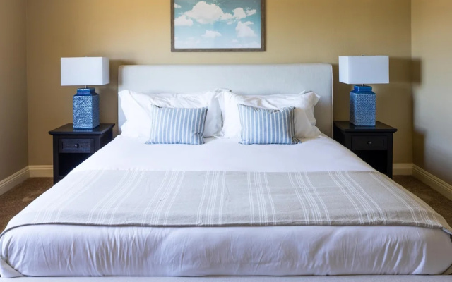 Willow by Avantstay Mountain Views - See Hot Air Balloons From Pool