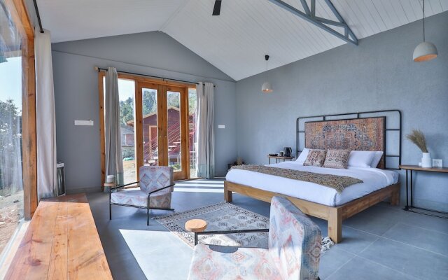 Seclude Pangot Perch