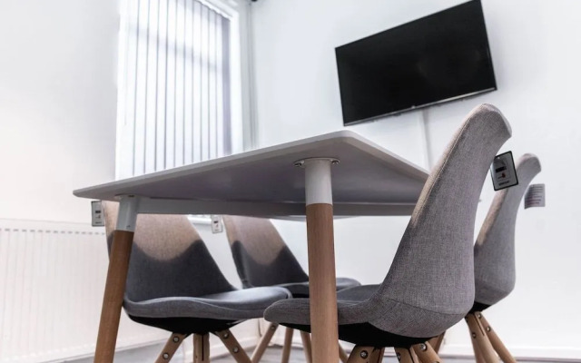 Apollocruz Scorton House