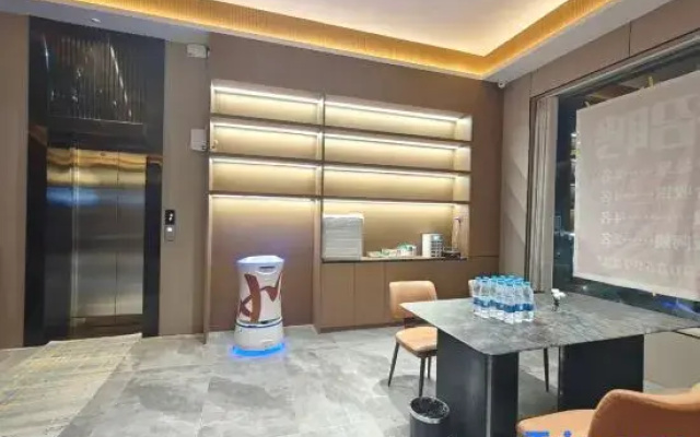 Homeinn Ripple Hotel (Linyi Nanfeng Department Store)