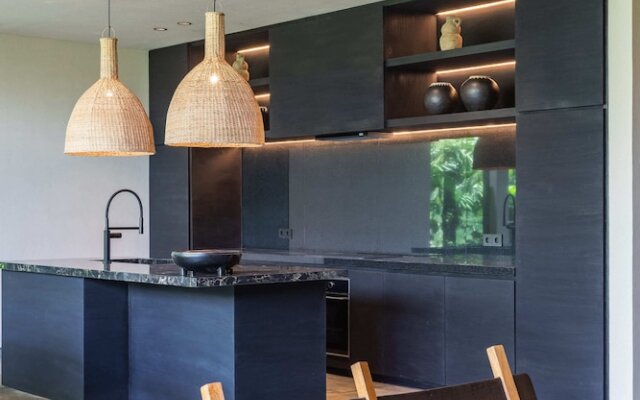 Black Villas Canggu Beach by OXO