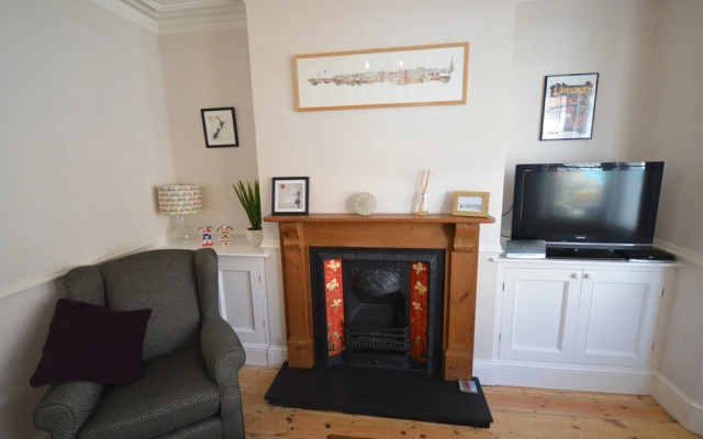 Modern 3 Bedroom Home Near Bedminster