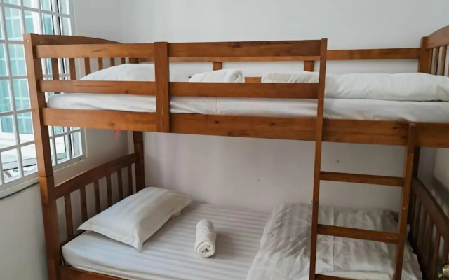 Simfoni Comfy 3BR Suite