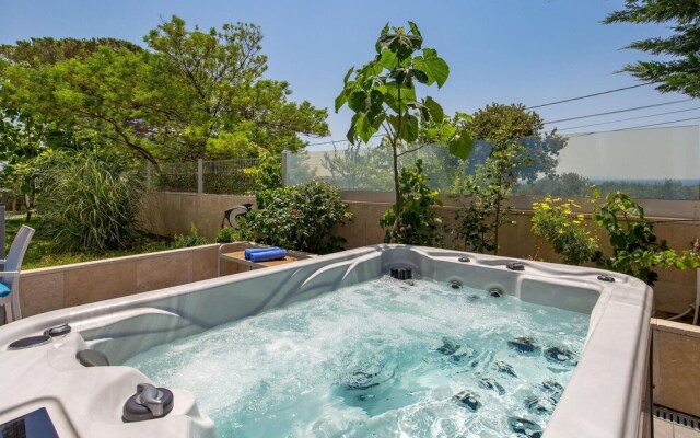 Awesome Home in Rab With Jacuzzi, Wifi and 1 Bedrooms