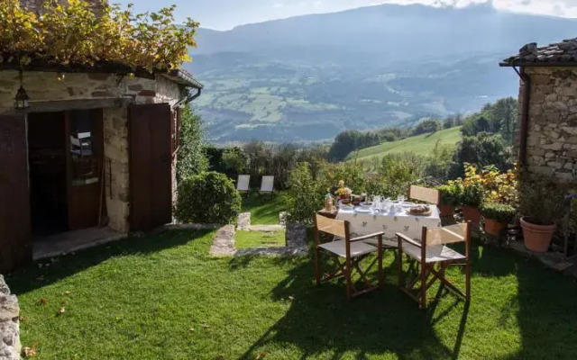 Petrella Guidi Lodge & Historical Hideaway