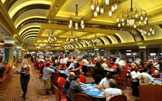 South Point Hotel, Casino, and Spa