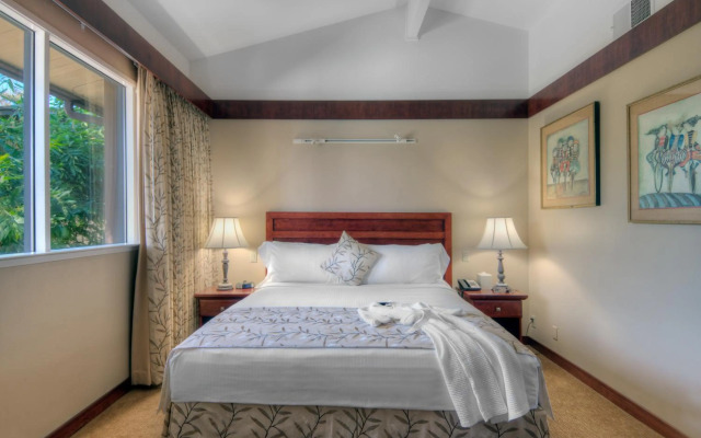 Dinah's Garden Hotel