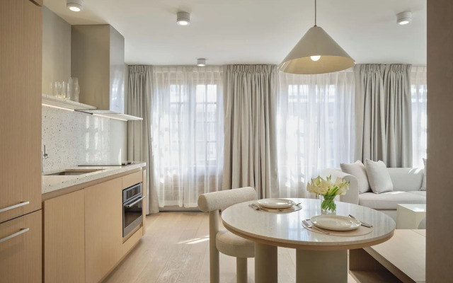 Corner Apartments