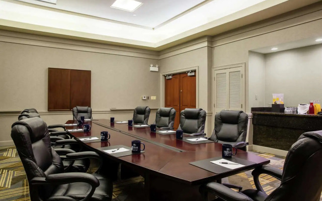 Hilton Chicago/Oak Lawn