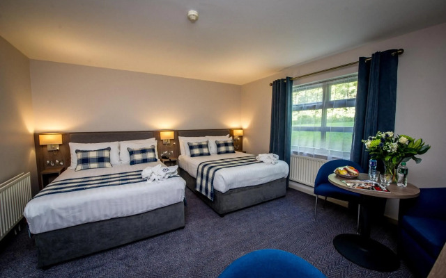Waterfoot Hotel
