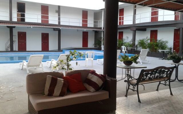 Hotel Pacific Coast