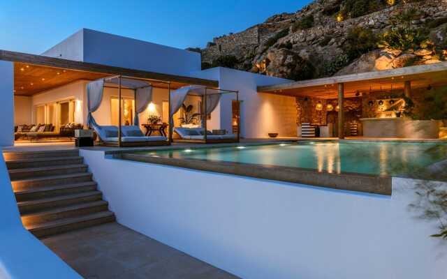 Silver Breeze Villa