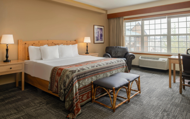 Heathman Lodge