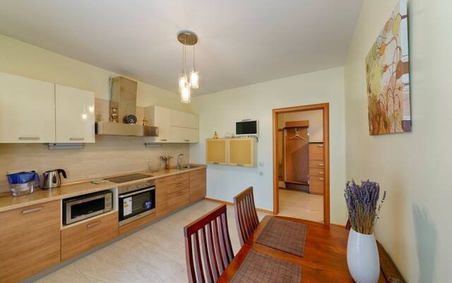 Home Apart Surganova str. 5A