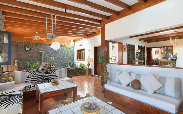 Boutique Boho Glam Villa With Private Pool