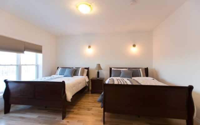 Aurora Deluxe Vacation Guest House