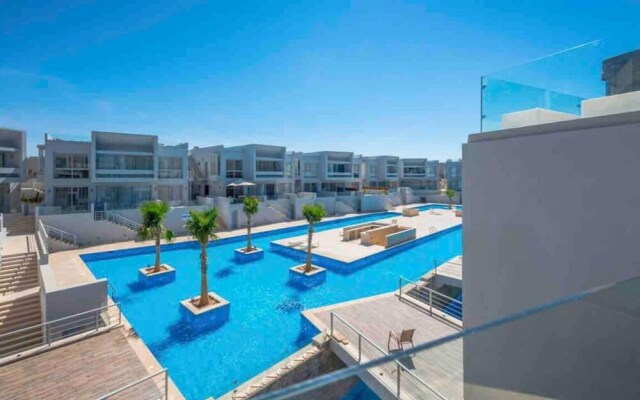 Stunning and Spacious 3-bed Apartment in Gouna